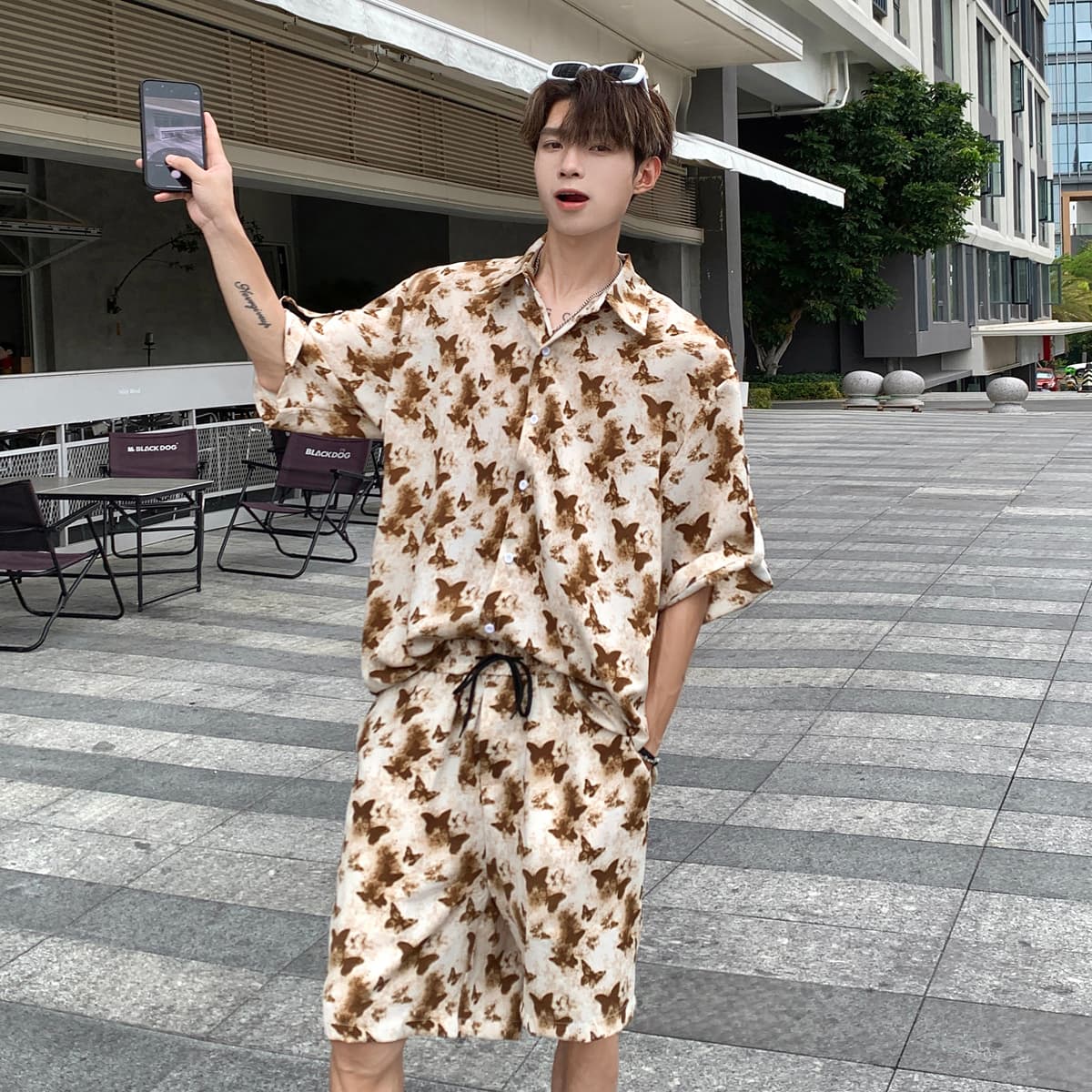 シャツ メンズ アロハシャツ 優雅な蝶々模様のリゾートアロハシャツ