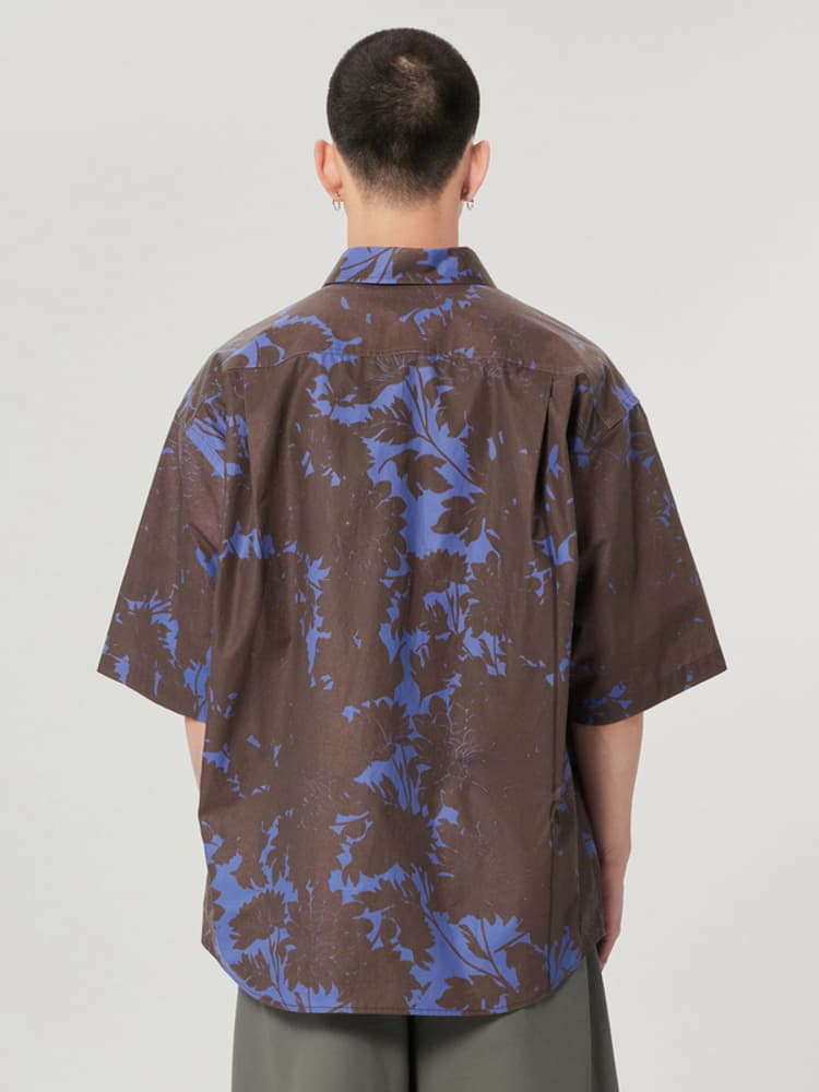 シャツ メンズ 柄シャツ 葉影模様の半袖ゆったりシャツ